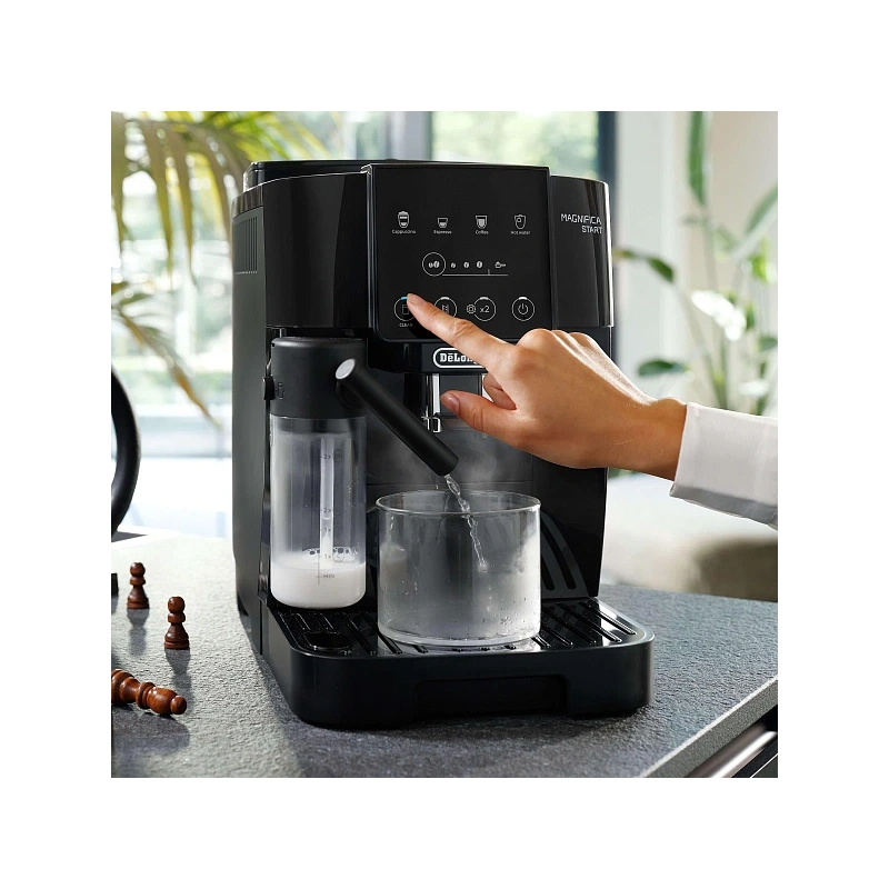 Кофемашина DeLonghi ECAM220.60.B